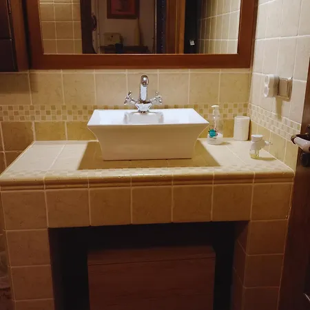 Piso A Orillas Del Rio * Вальдерробрес