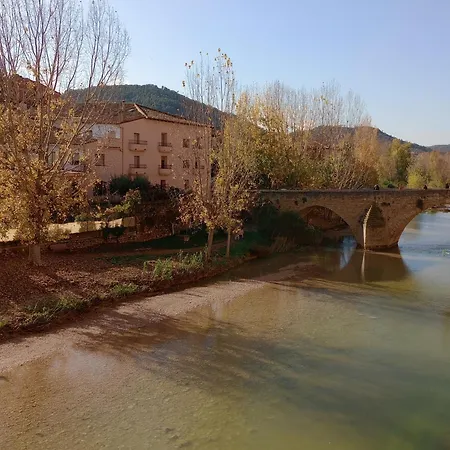 Piso A Orillas Del Rio Апартаменты