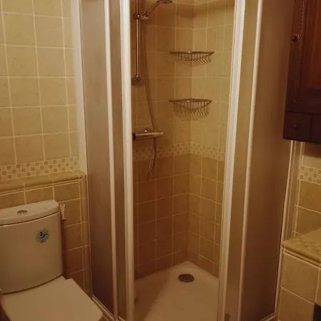 Piso A Orillas Del Rio * Вальдерробрес